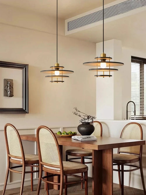 Solid wood medieval style chandelier for restaurant and bar - vue 5 sur 10