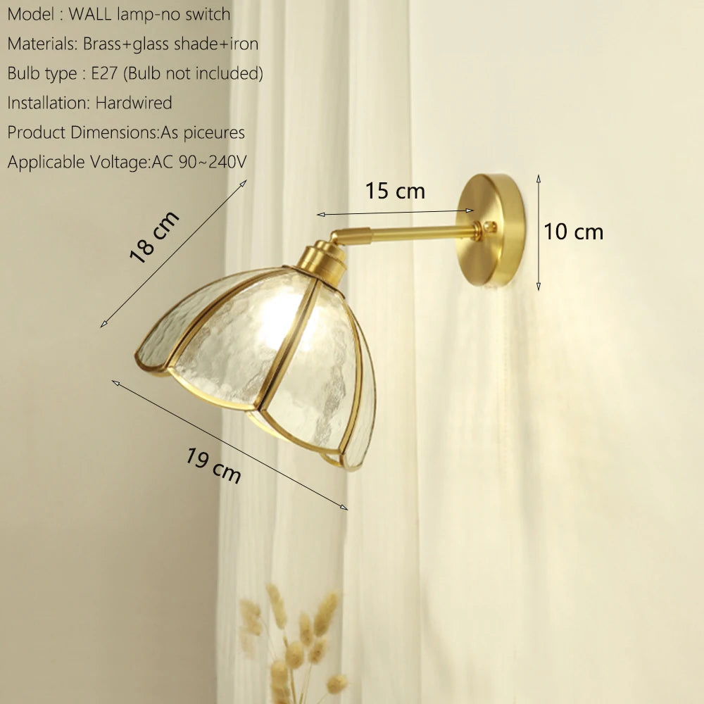 Elegant brass and glass wall light modern design with switch - vue 8 sur 8