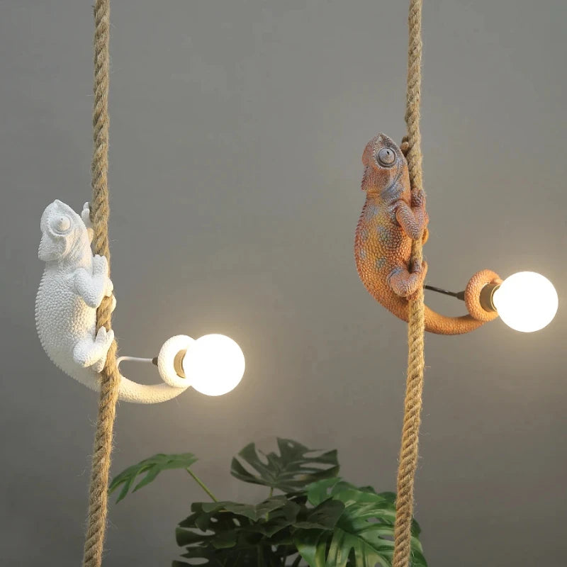 Resin animal chandelier retro pendant light for café