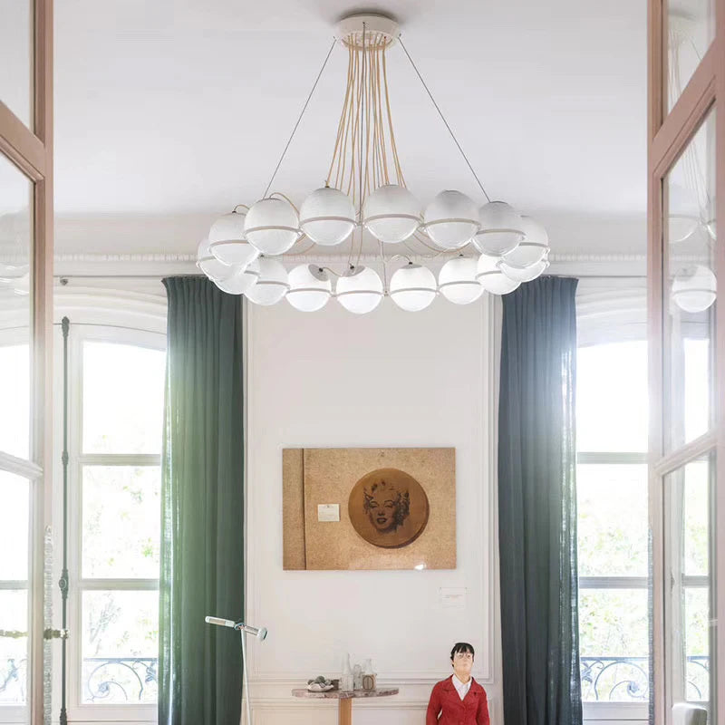 Minimalist glass chandelier for elegant interior decoration - vue 4 sur 12
