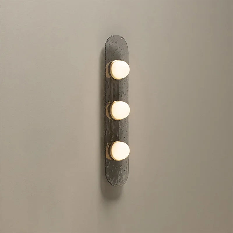Minimalist rounded design wall light - vue 5 sur 9