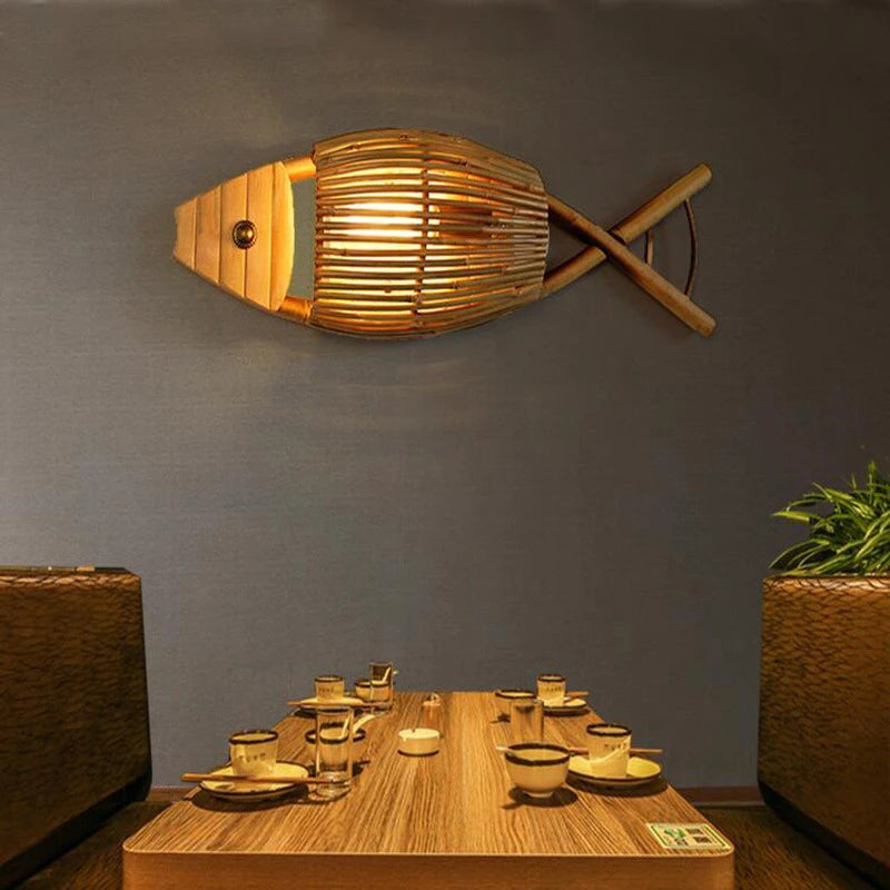 Retro decorative woven bamboo fish wall light for café and hotel - vue 4 sur 8