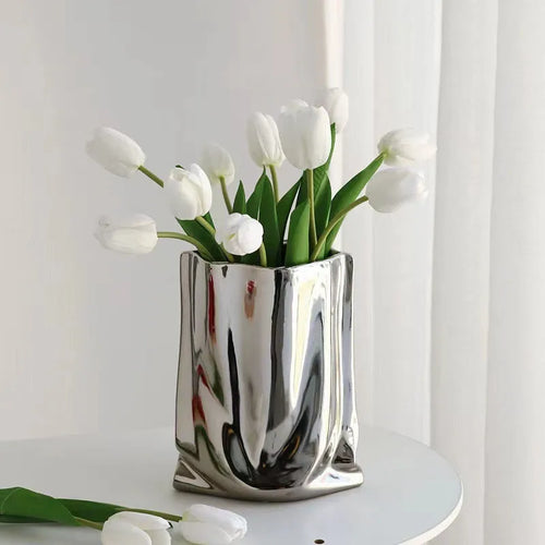 ceramic vase with silver frills for decorative flowers - vue 3 sur 12