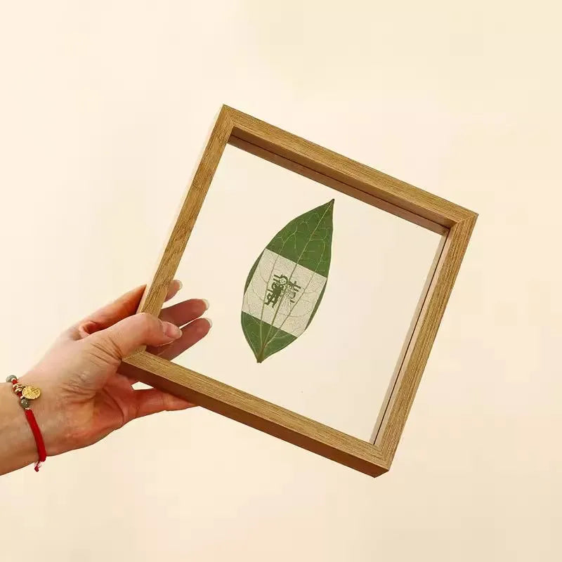 Engraved transparent acrylic photo frame for gifts and keepsakes - vue 3 sur 6