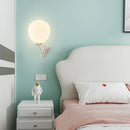 Creative balloon-shaped wall light for children