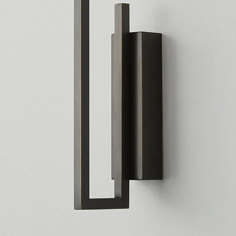 Modern brass wall light for multiple spaces - vue 6 sur 8