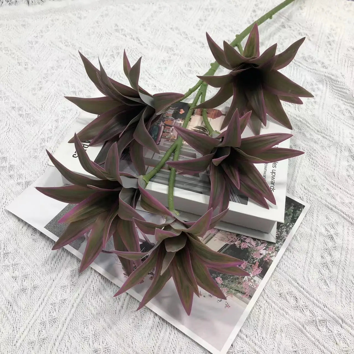 Tropical potted plant with decorative palm and bamboo - vue 7 sur 18