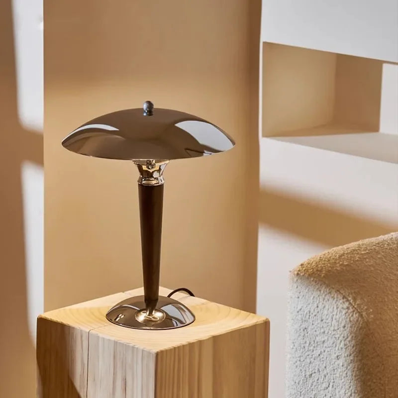 Industrial desk lamp in wood and iron - vue 4 sur 8