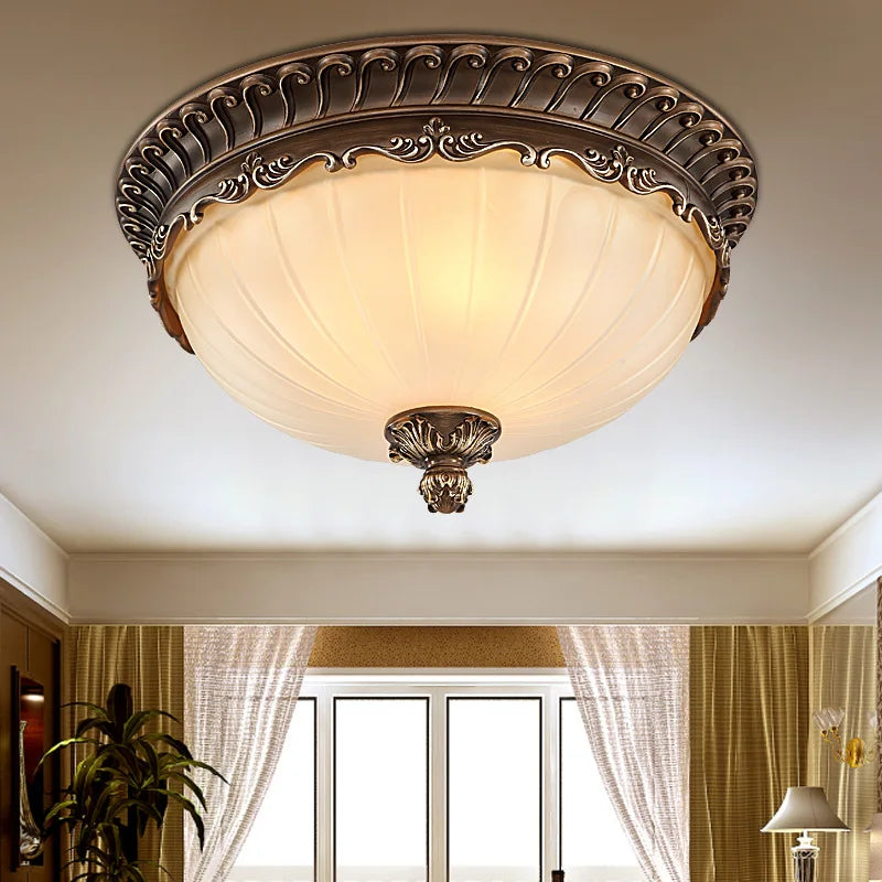 Retro industrial resin ceiling light for indoor lighting - vue 3 sur 8