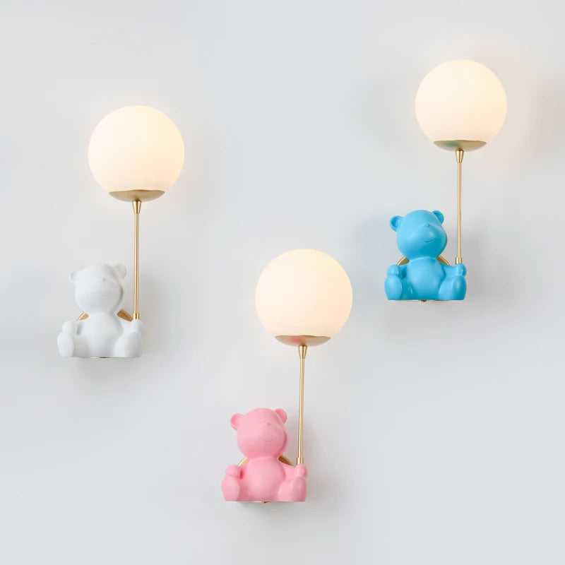 Bear wall lamp with pull switch for children