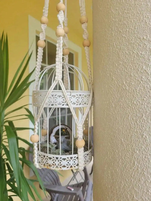 decorative woven hanging basket with wooden beads - vue 3 sur 6