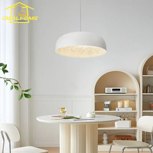 Decorative pendant light in French design for interior lighting - vue 6 sur 6