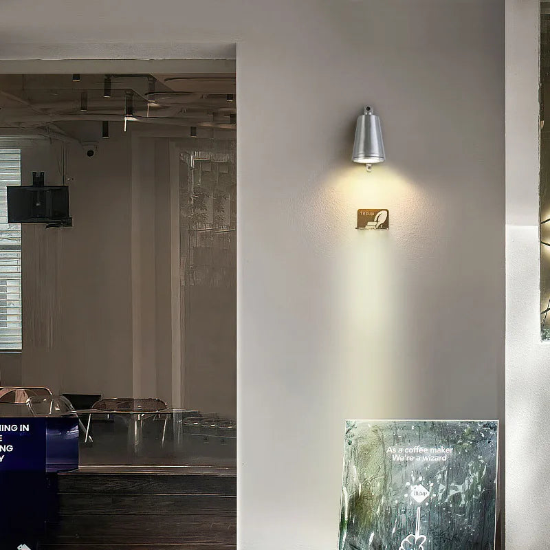 retro wall light for outdoor courtyard and entrance