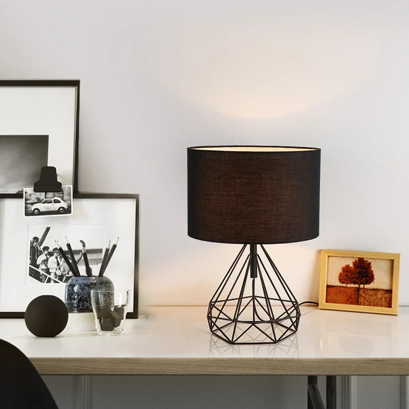 lampe à poser géométrique rétro nordique pour décoration créative - vue 3 sur 10