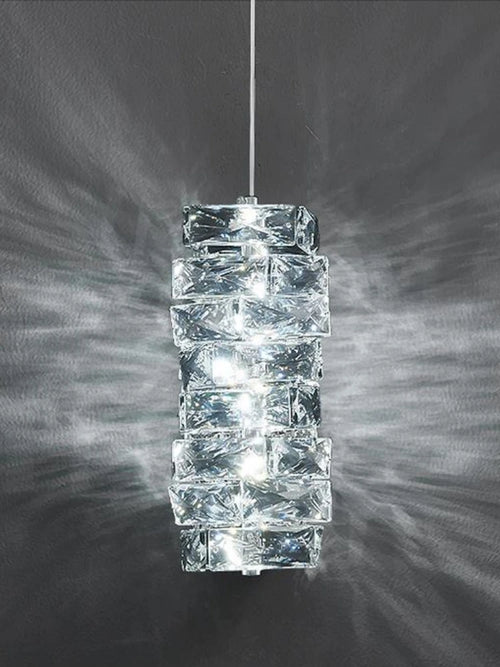 Modern lightweight crystal chandelier for elegant and contemporary interiors - vue 6 sur 9