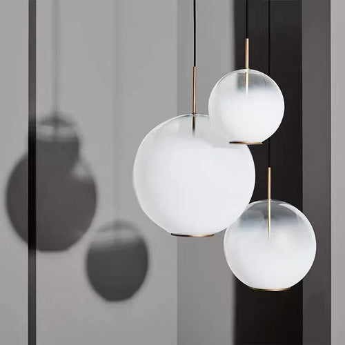 Elegant modern glass pendant light for kitchen island - vue 4 sur 9