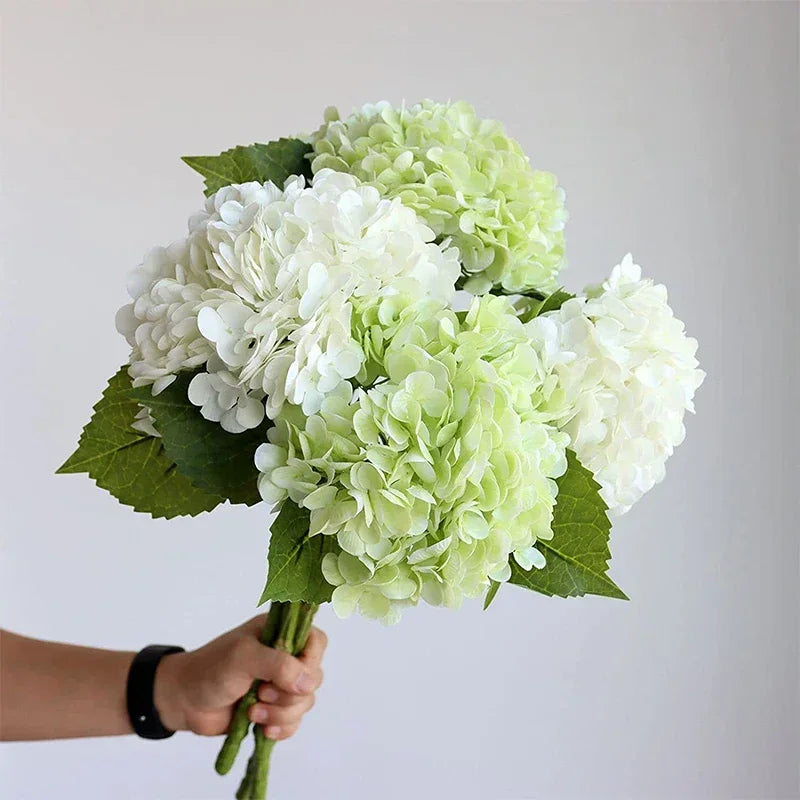 Set of 4 realistic artificial hydrangea flowers for decoration and weddings - vue 3 sur 18