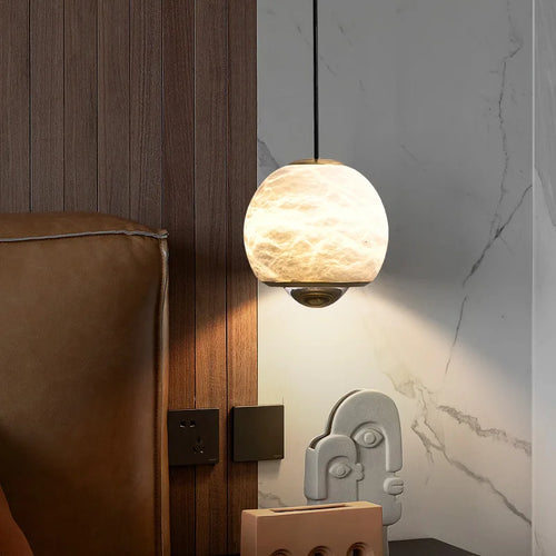 Nordic marble pendant light for modern interiors - vue 2 sur 7