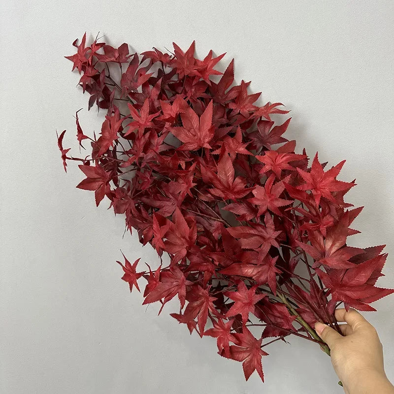 Decorative artificial silk maple leaf foliage for indoors