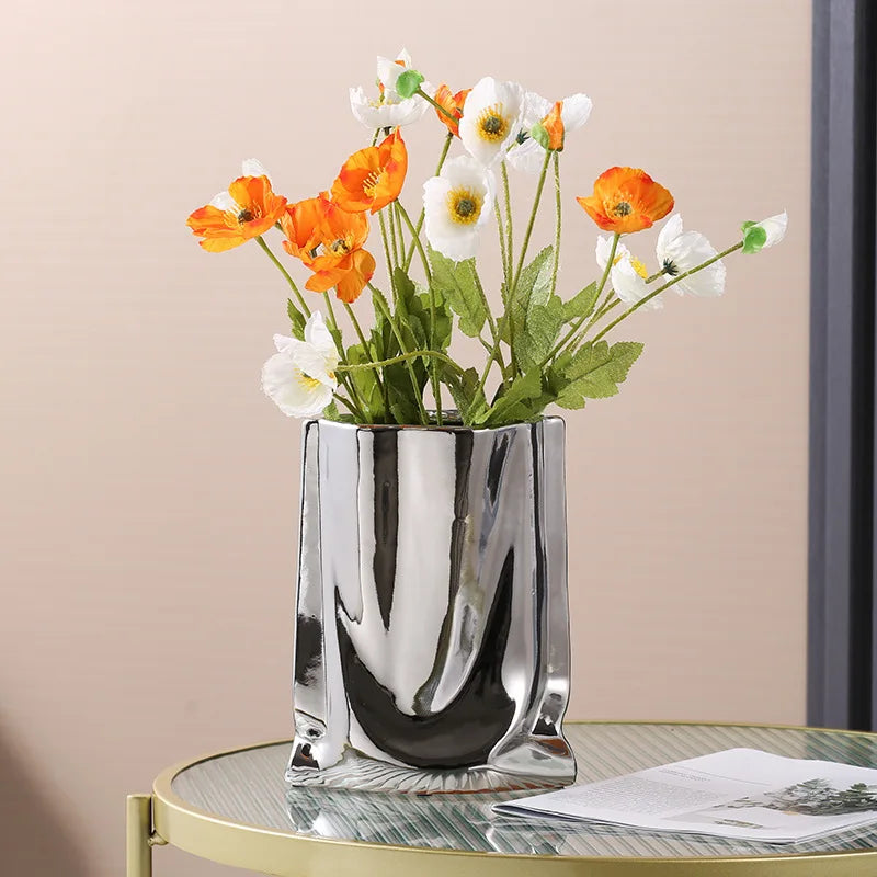 ceramic vase with silver frills for decorative flowers - vue 4 sur 12