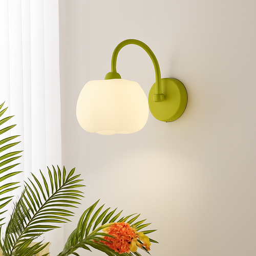 Modern LED wall light with pull chain switch - vue 5 sur 9