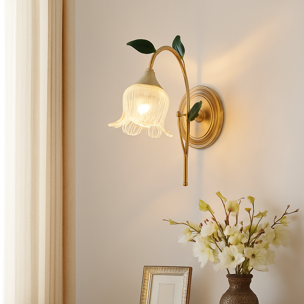 Retro country-style gold wall light with green leaf LED Europe