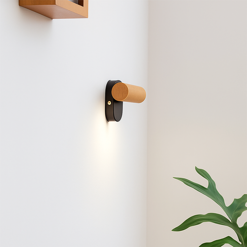Minimalist rotating wooden wall light with LED switch - vue 6 sur 8