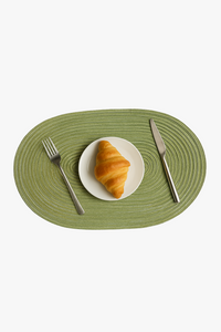 Modern heat-resistant non-slip woven placemat set