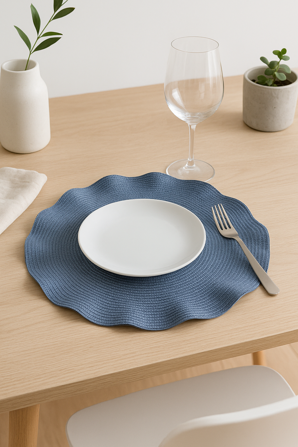 Modern wavy woven placemat set, washable, contemporary style