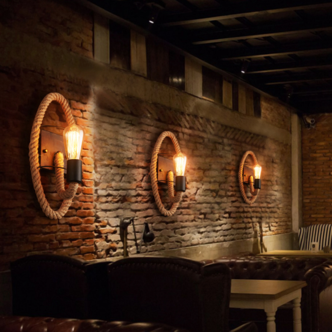Rustic wall light with round vintage rope