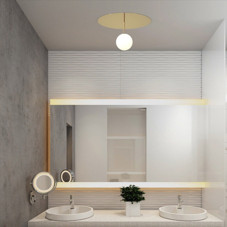 Modern LED ceiling light with circular base and Auggie luminous pearl