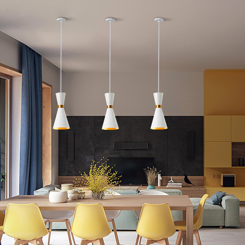 Gadea modern LED metallic clock-shaped pendant light