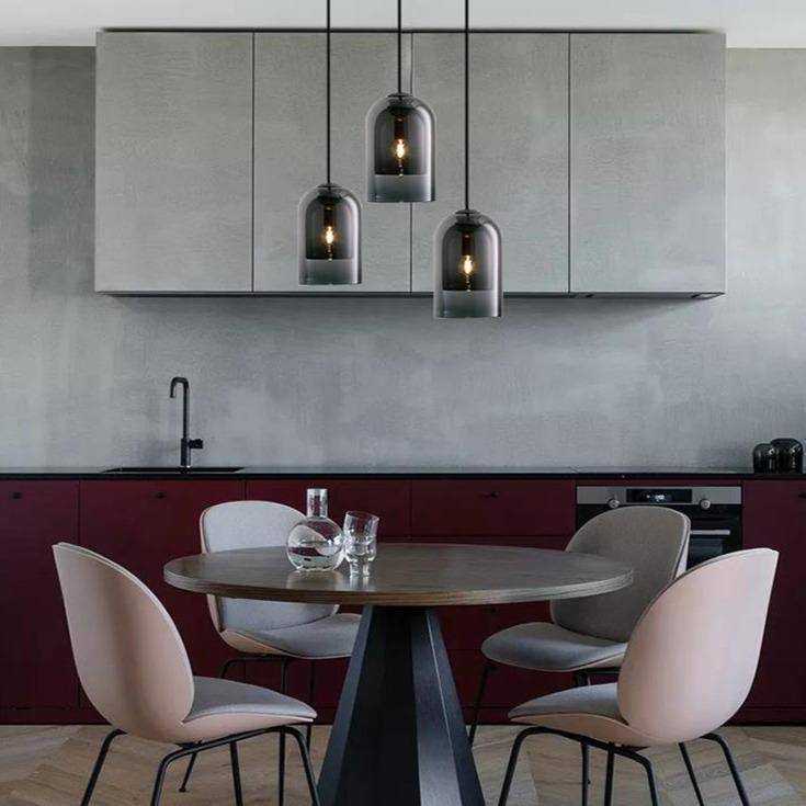 Design pendant light with rounded smoked glass tube - vue 4 sur 9