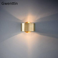 Led designer wall light with gold ring