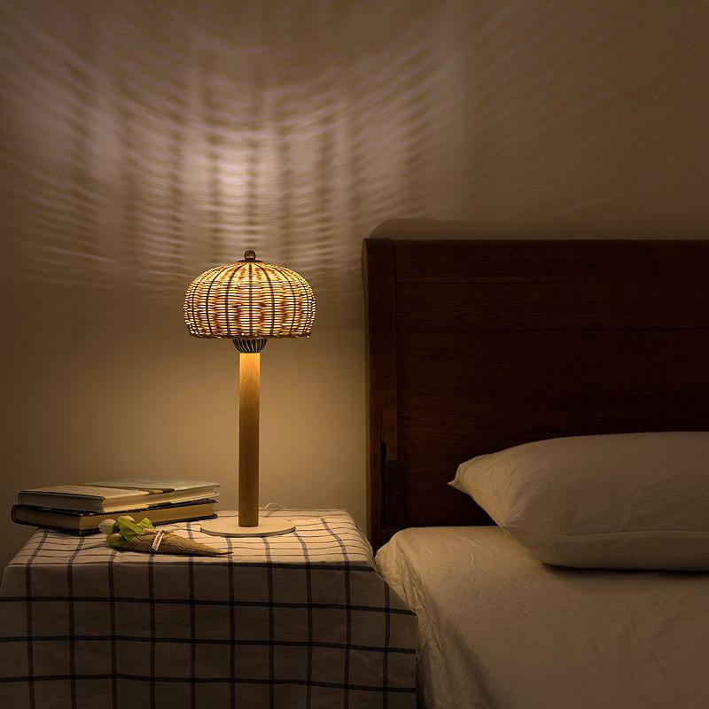 LED table lamp with rattan shade in various shapes - vue 3 sur 9