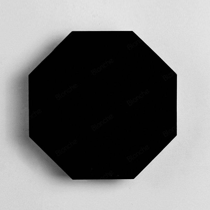Modern geometric LED wall light in metal - vue 9 sur 9