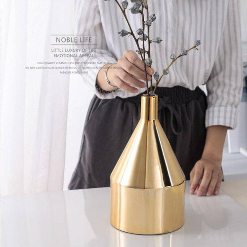 Gold ceramic design vase Mory A - vue 3 sur 5