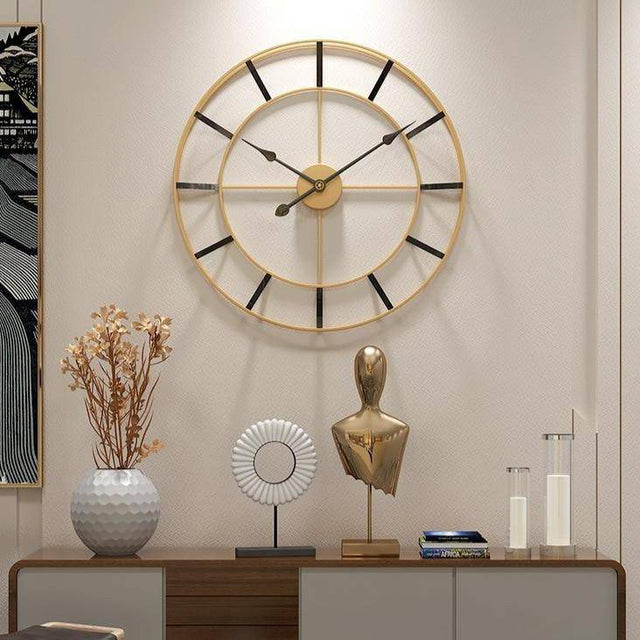 Round wall clock in gold metal 50cm Nordic