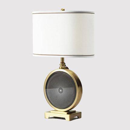 Gold LED designer table lamp with Monma shade - vue 3 sur 4