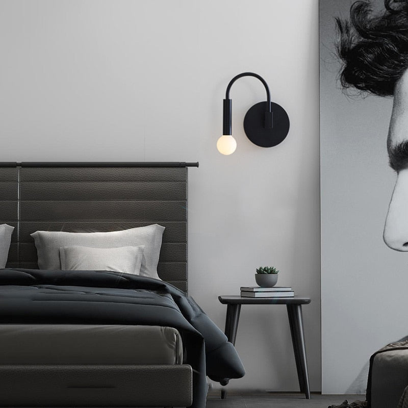 Modern metallic arc LED wall light Iraide