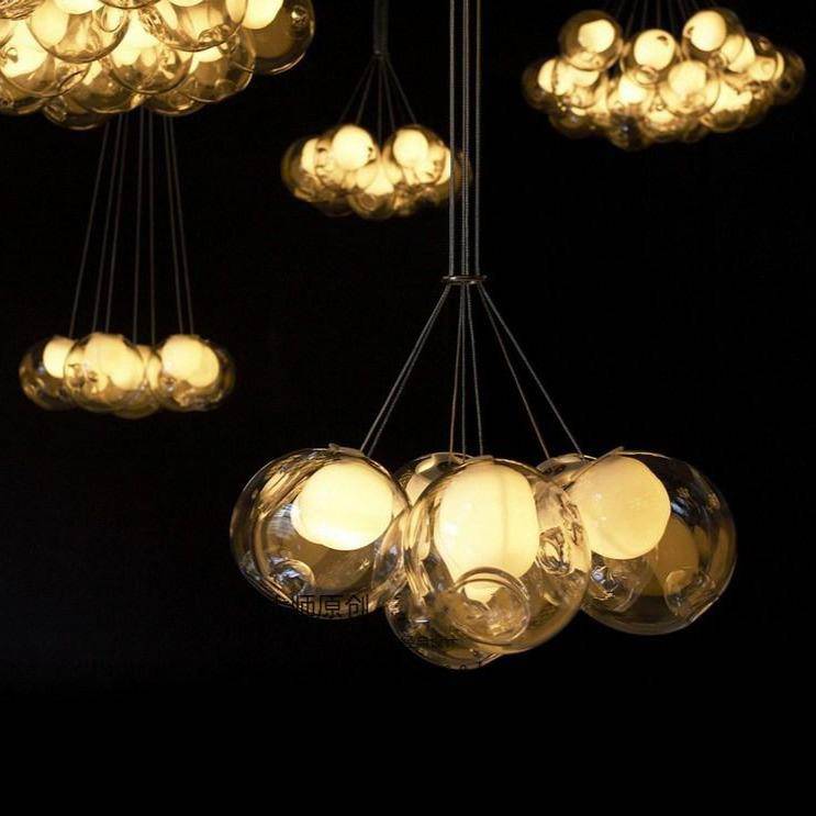 Design LED chandelier with deformed glass ball, chandelier style - vue 2 sur 3