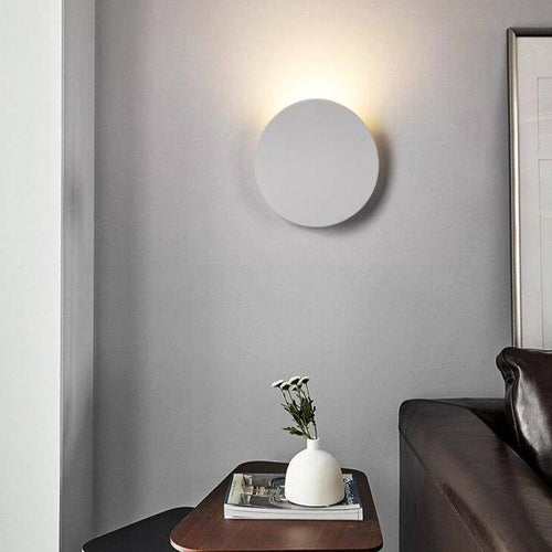 Design LED wall light with curved metal tile - vue 6 sur 9