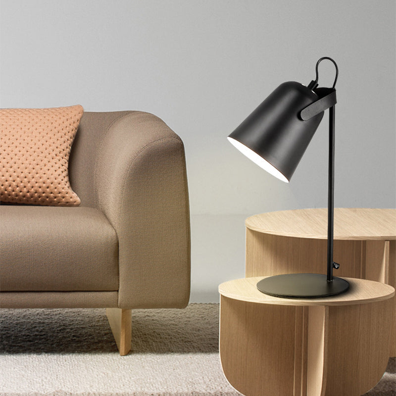 Modern desk lamp with colorful cylindrical lampshade Ullysa