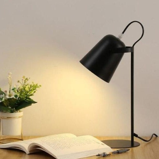 Modern desk lamp with colorful cylindrical lampshade Ullysa