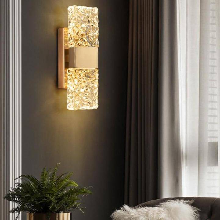 Designer LED wall light with crystal glass and gold cube loft - vue 2 sur 6