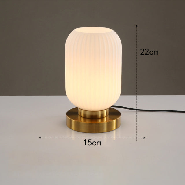 Cylindrical table lamp in coloured glass with gold base Quinn - vue 7 sur 13