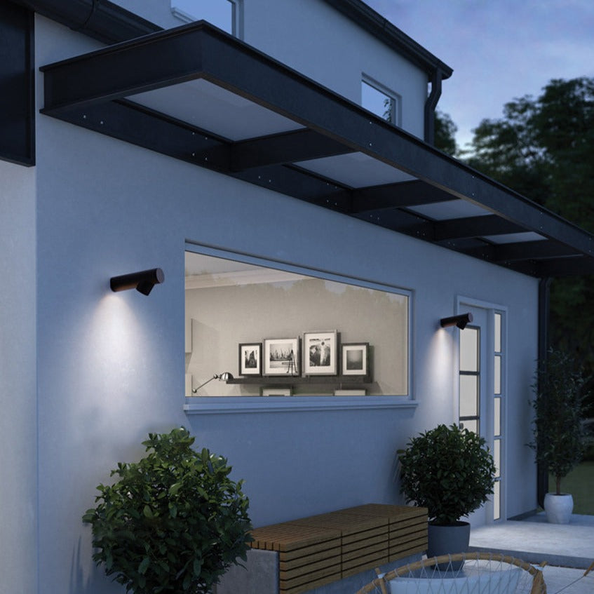Zion cylindrical metal LED designer wall light - vue 2 sur 9