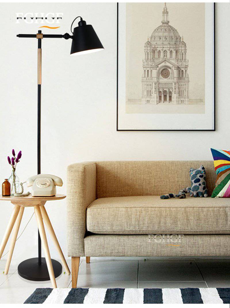 Adjustable wooden and metal designer floor lamp - vue 6 sur 8