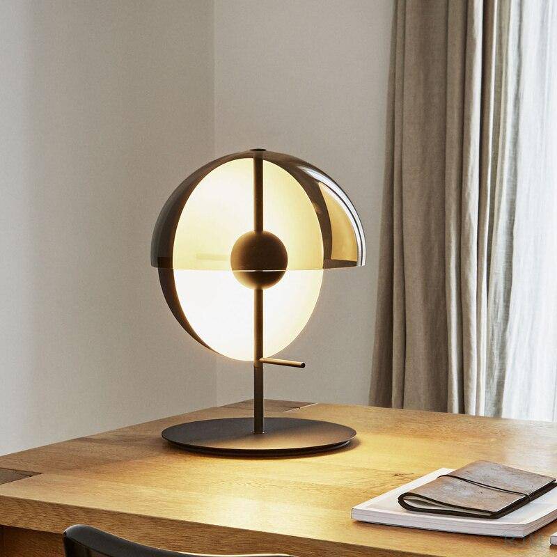 Design LED floor lamp with interchangeable globe - vue 2 sur 11