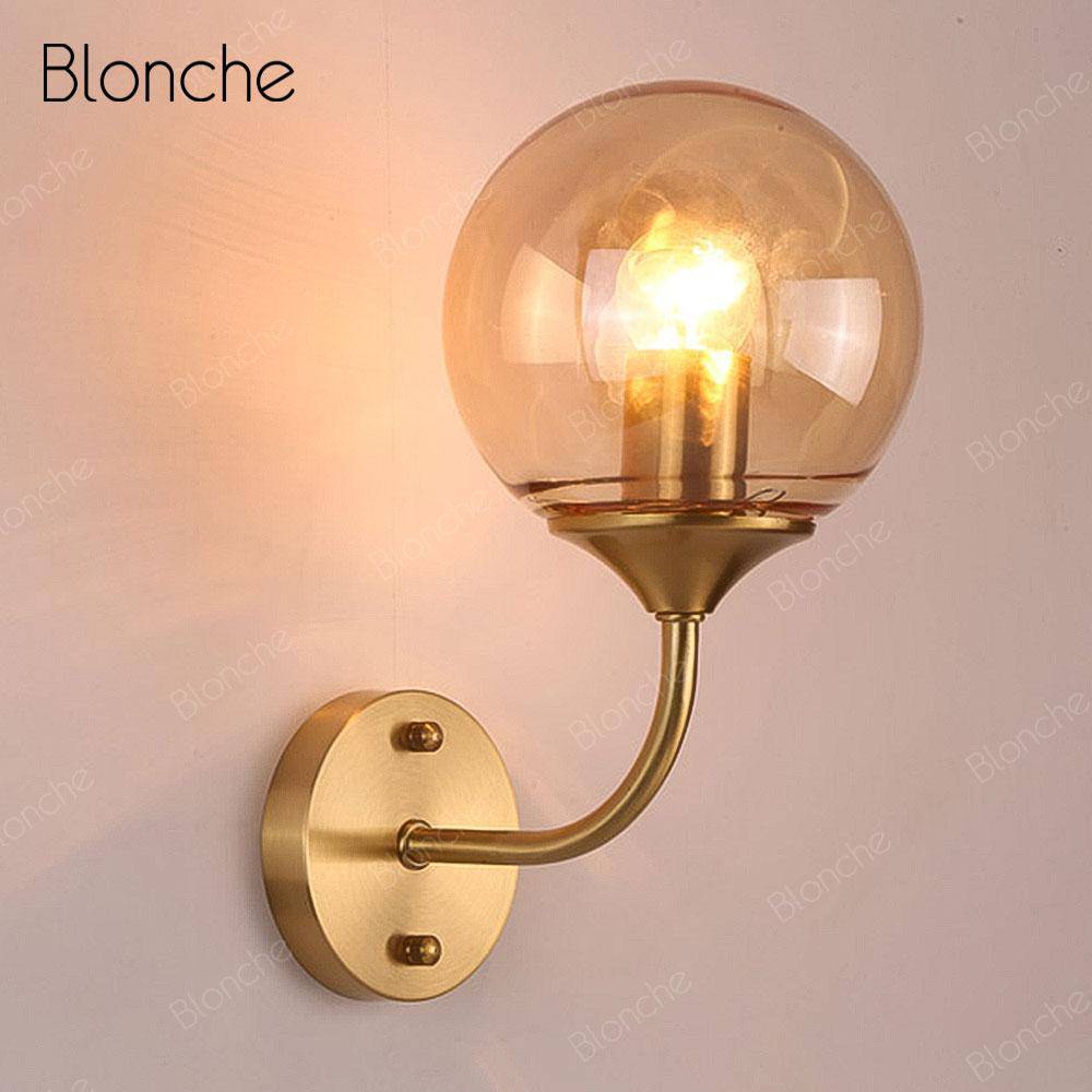 Modern LED wall light with Cooper glass ball - vue 2 sur 6